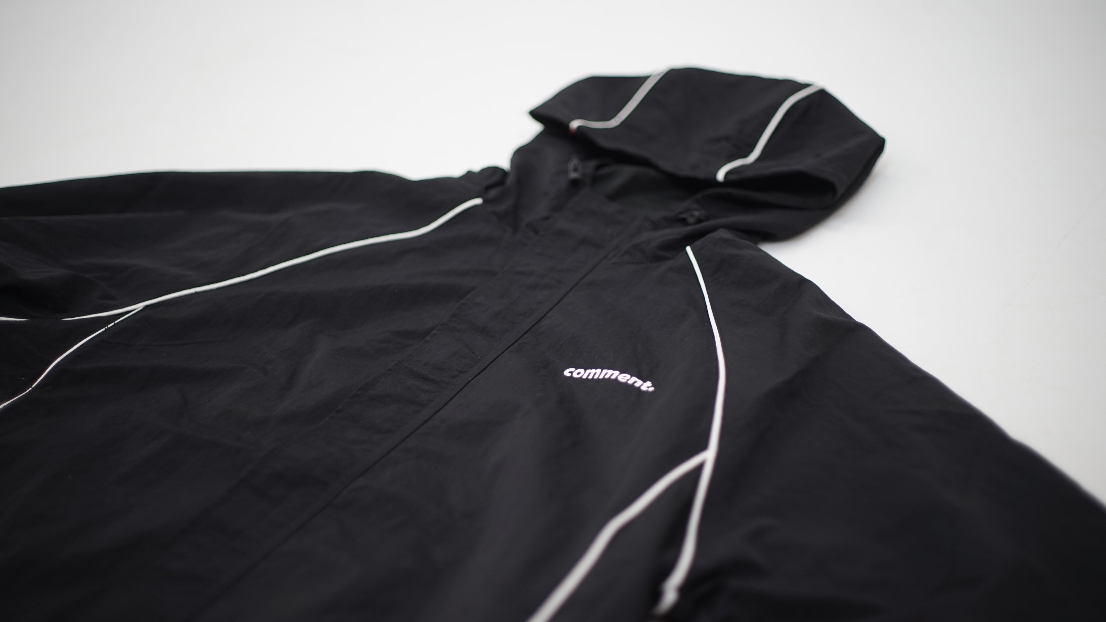 Windbreaker comment, Men and women - Black and white